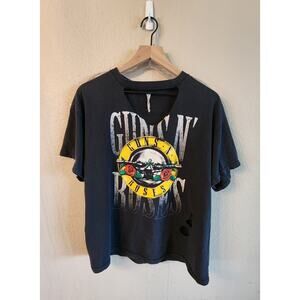 Guns N' Roses Rock band T-Shirt Women's SZ Large Distressed